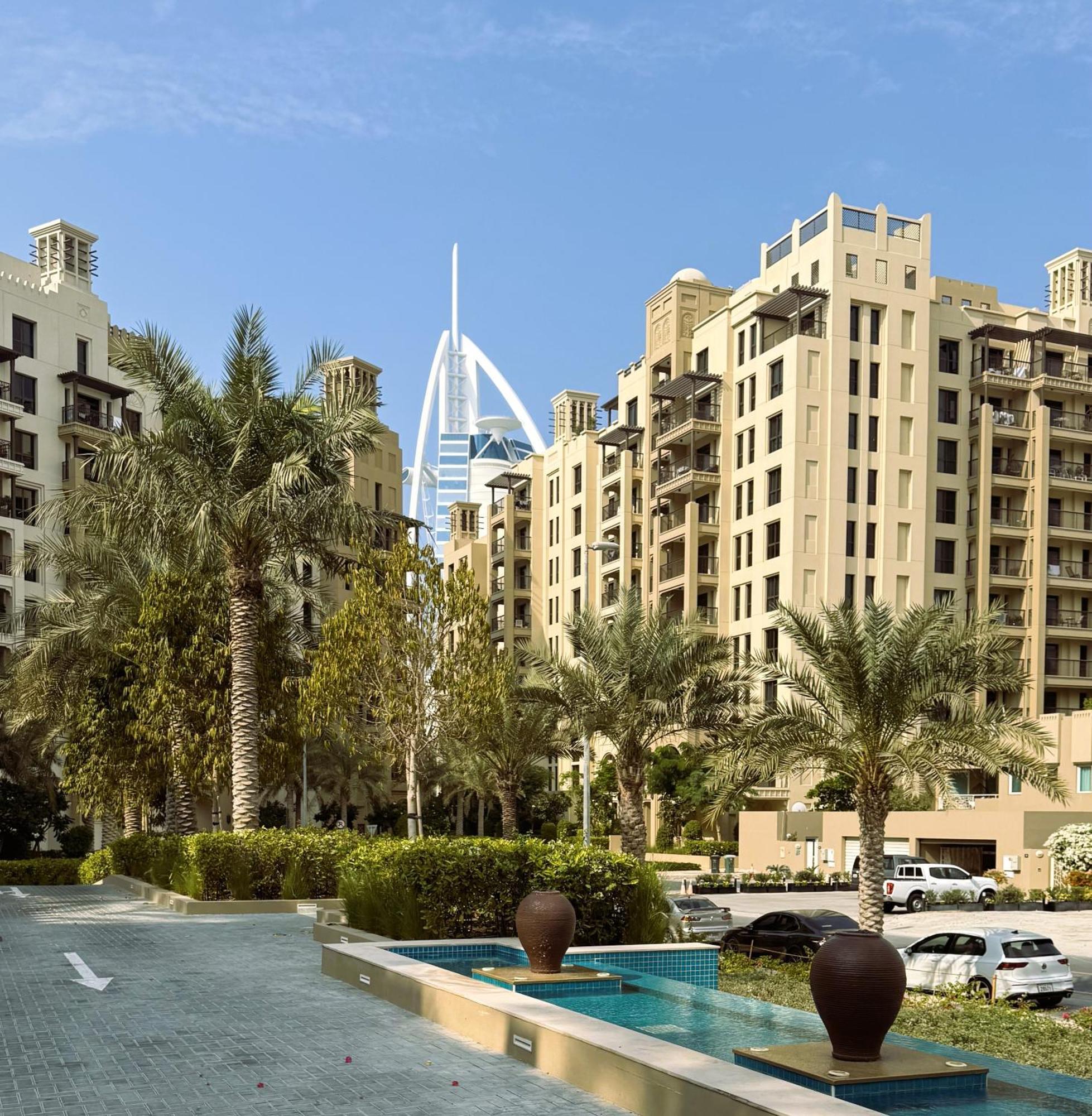 Elegant 1br With Balcony In Madinat Jumeirah Living Dubai
