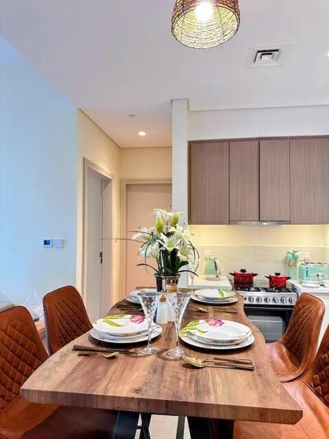 Brand New 1bhk In The Heart Of Hills * Dubai