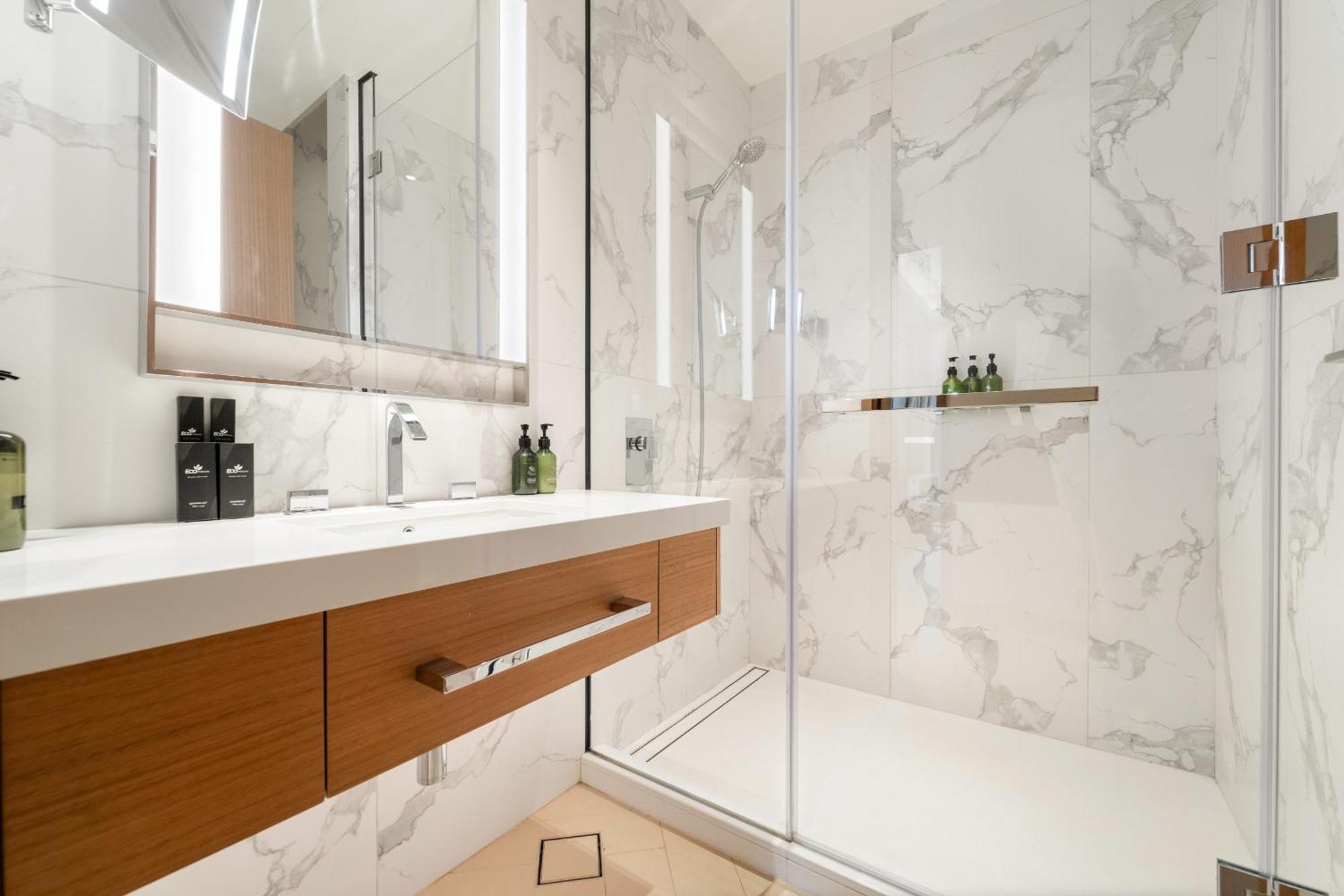 Vayk - Incredible 2bd At Address Opera * Dubai