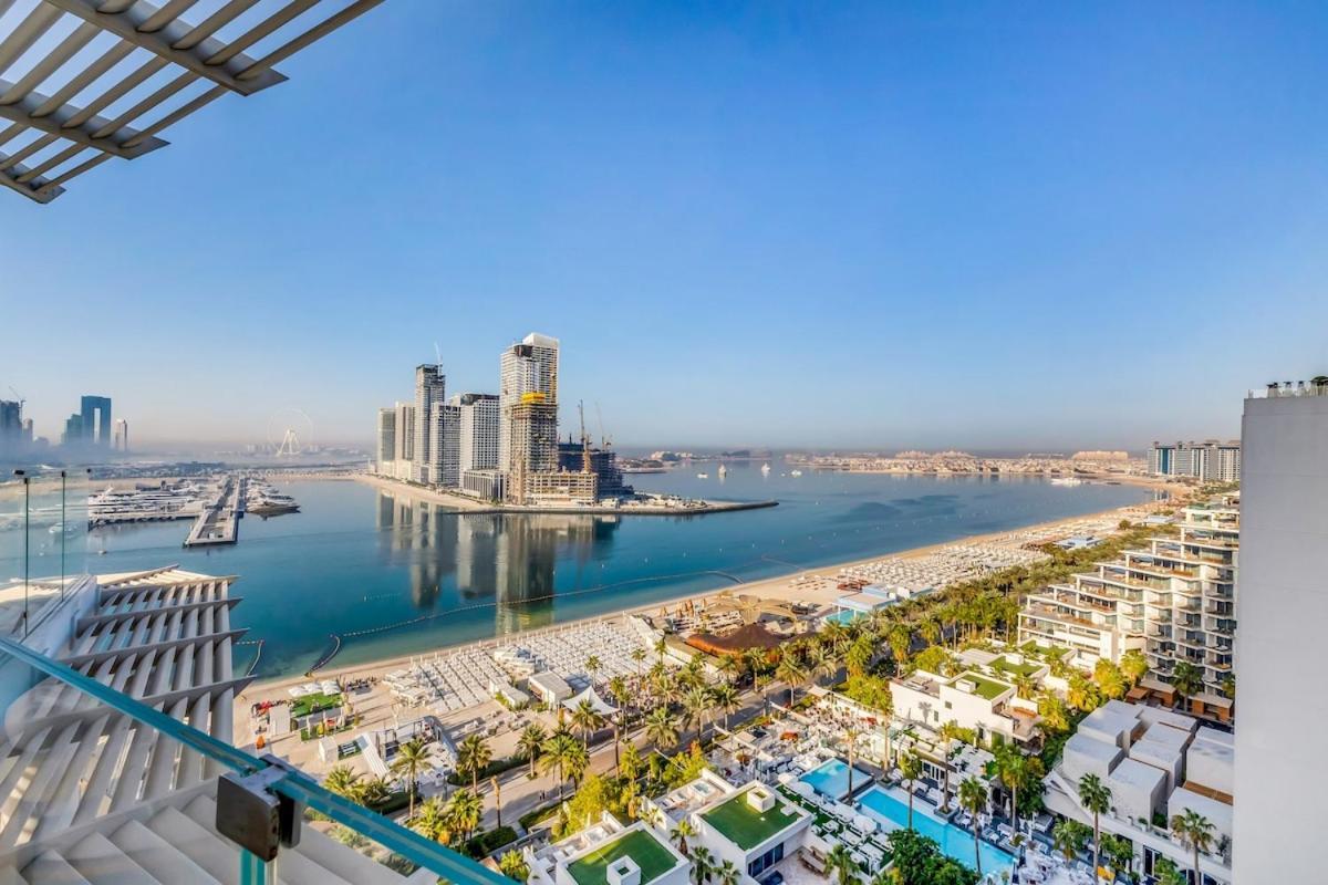 Luxury Penthouses View At Five Apartment