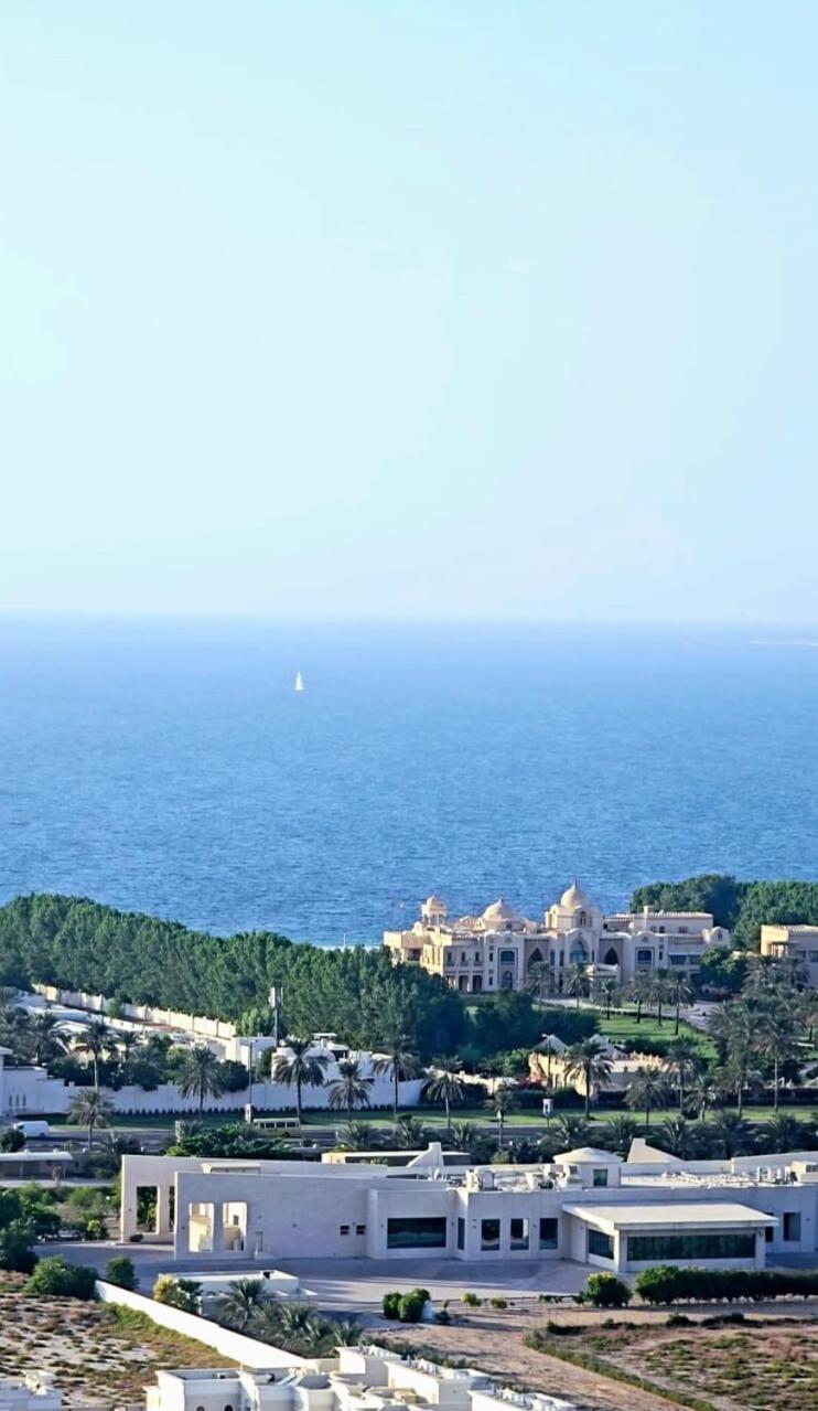 Hilliana Tower - Cozy With Sea View Dubai