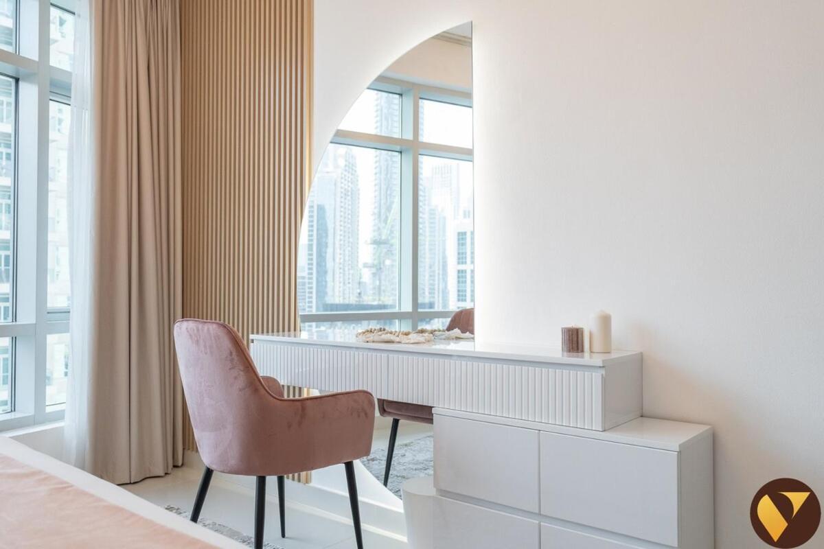 Vogue The Lofts By Emaar - Stunning Burj Khalifa View From The Living Room, Prime Location On Sheikh Mohammed Bin Rashid Blvd, Downtown *