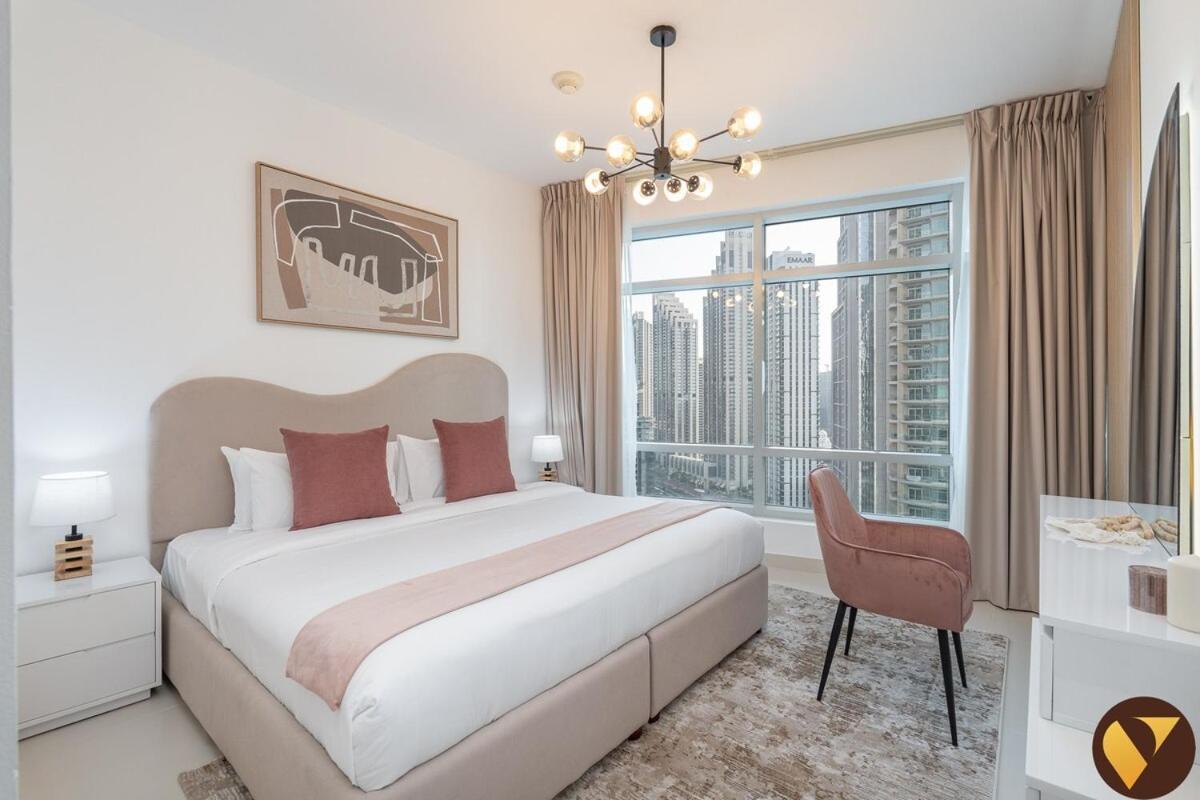 Apartment Vogue The Lofts By Emaar - Stunning Burj Khalifa View From The Living Room, Prime Location On Sheikh Mohammed Bin Rashid Blvd, Downtown