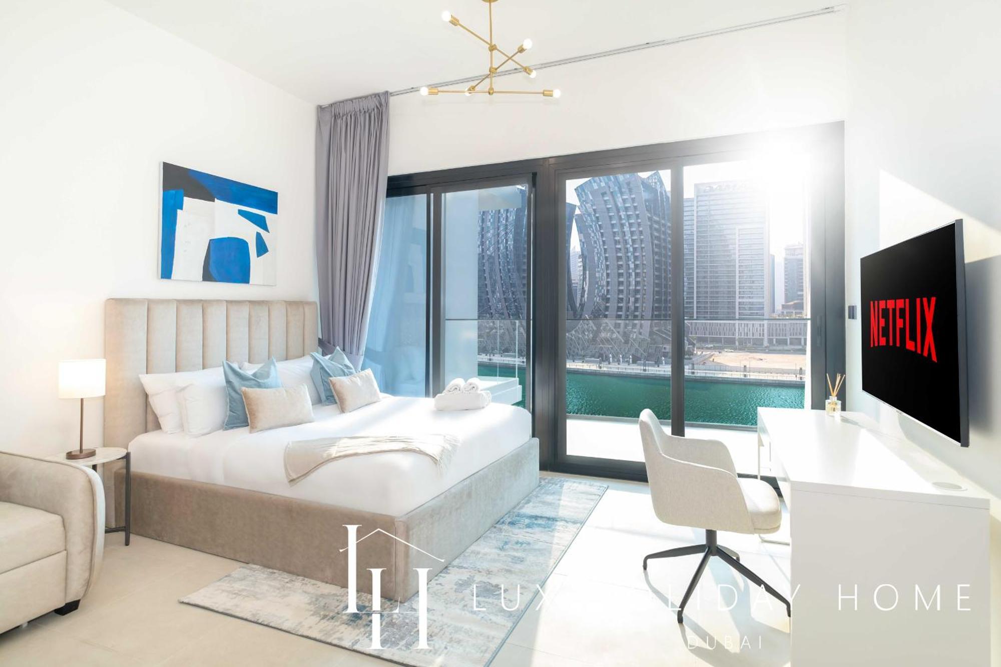 Lux The Modern Binghatti Canal * Dubai