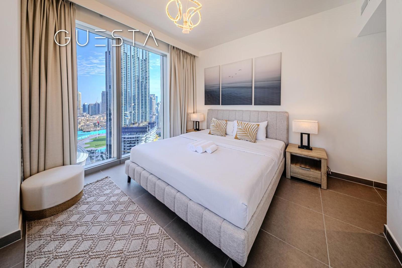 Tower - Fountain View, Downtown Apartment