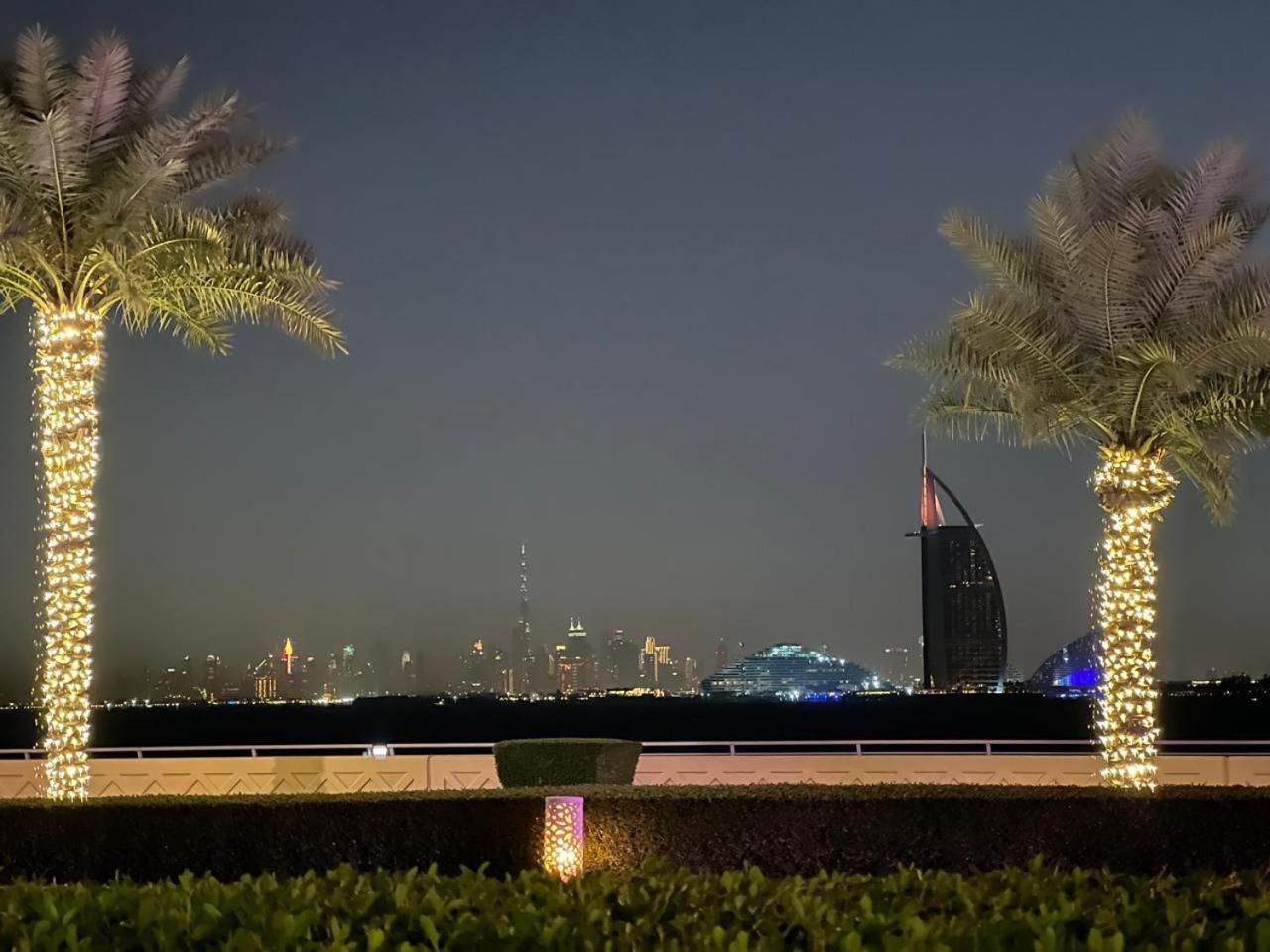 Luxurious By The In The Palm Jumeirah *