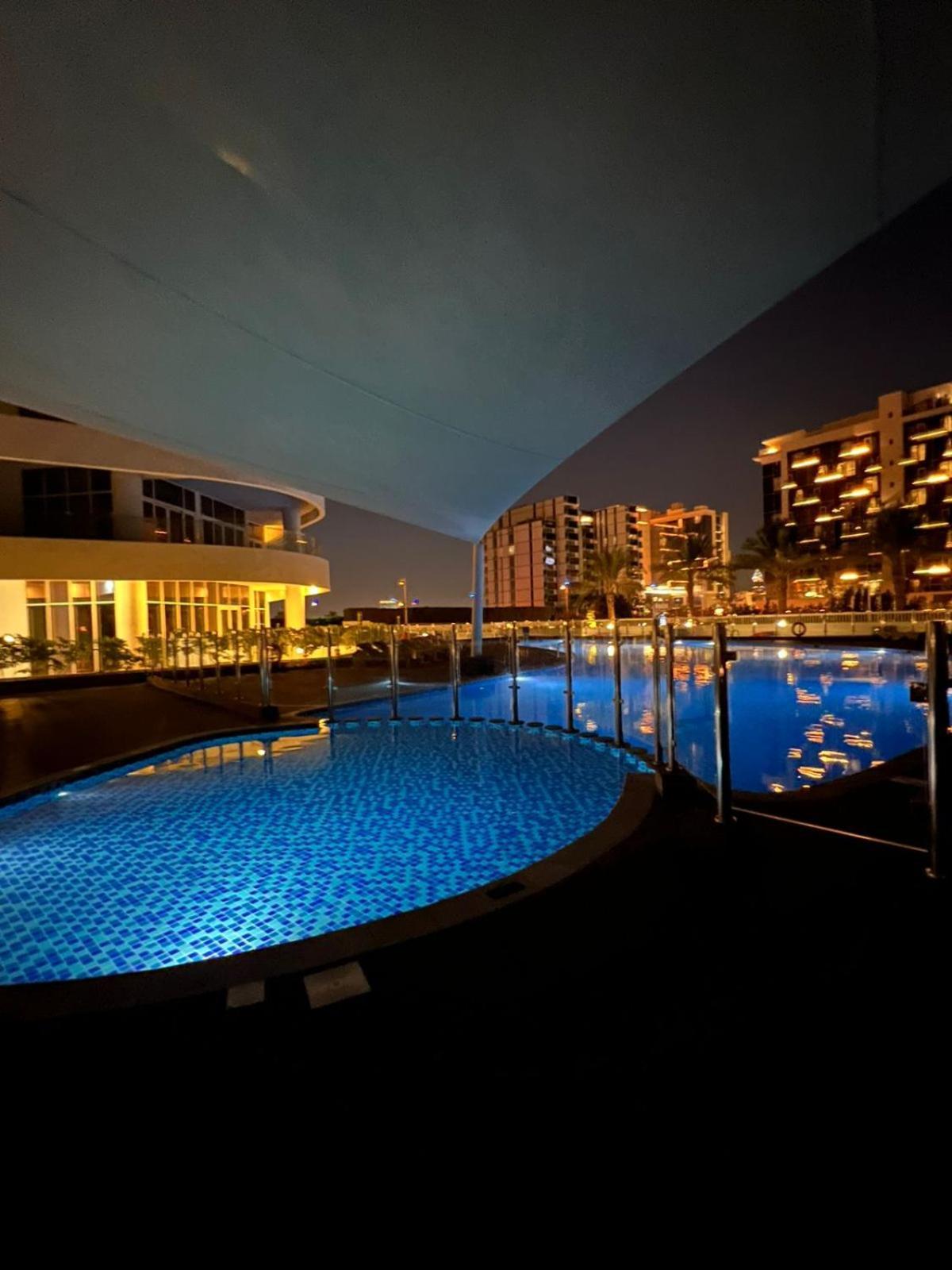 Luxurious By The In The Palm Jumeirah Apartment Dubai