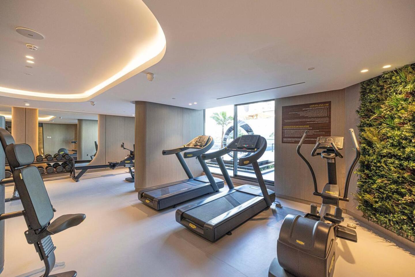 Apartment Spacious In Jvc With Balcony & Direct Pool Access