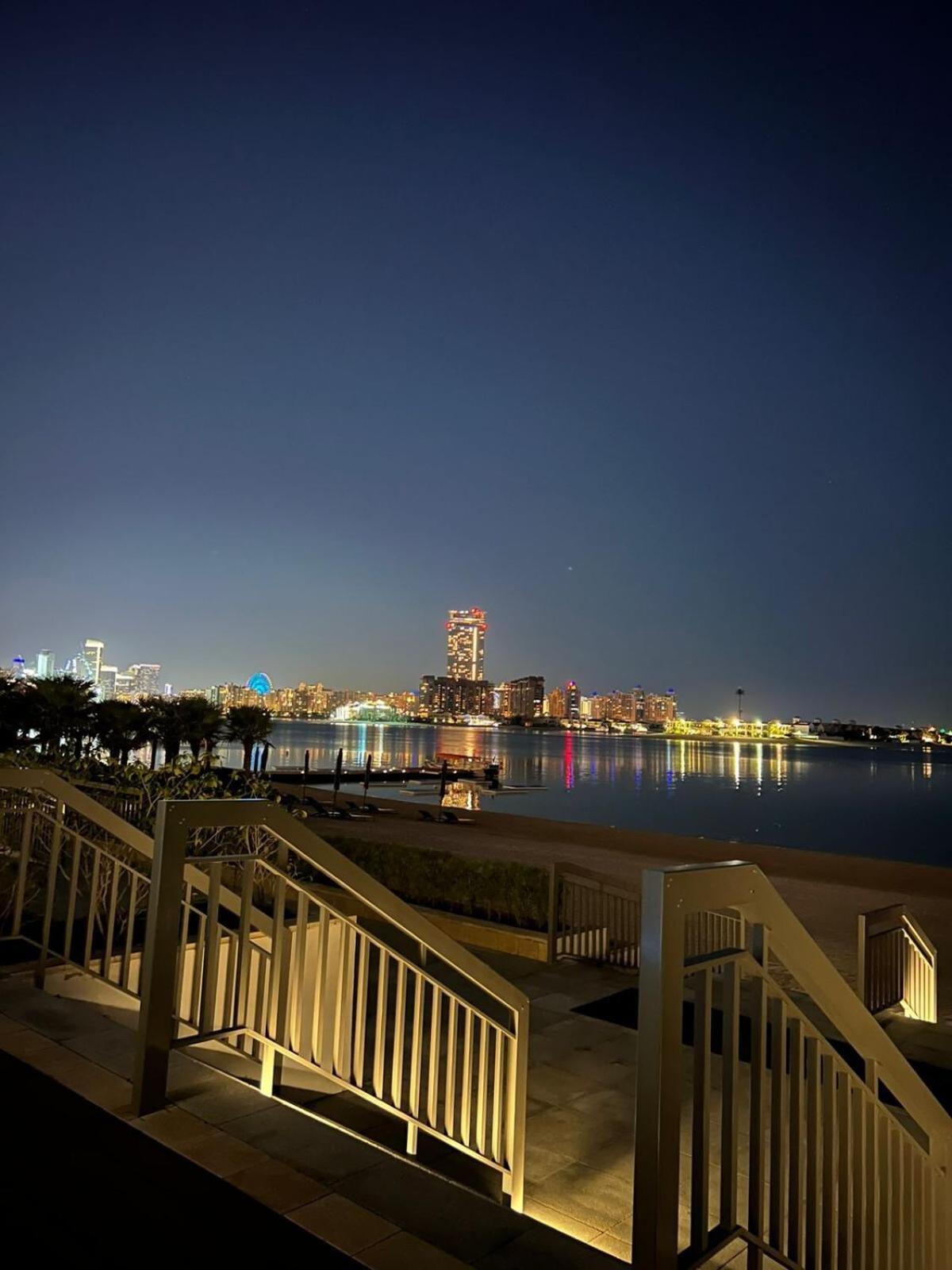 Luxurious By The In The Palm Jumeirah Apartment *