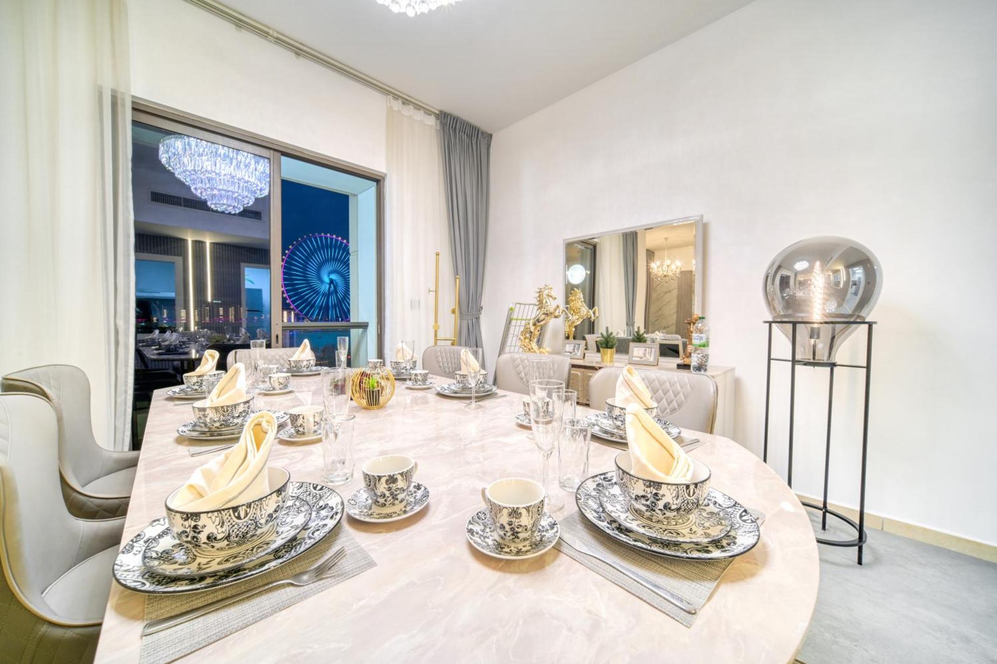 The Jbr Grand Luxury Sea View 4 Bedroom Apartment