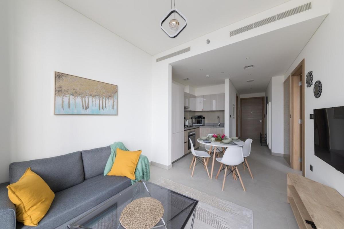 Apartment Chic 1br In Sobha Hartland Waves *