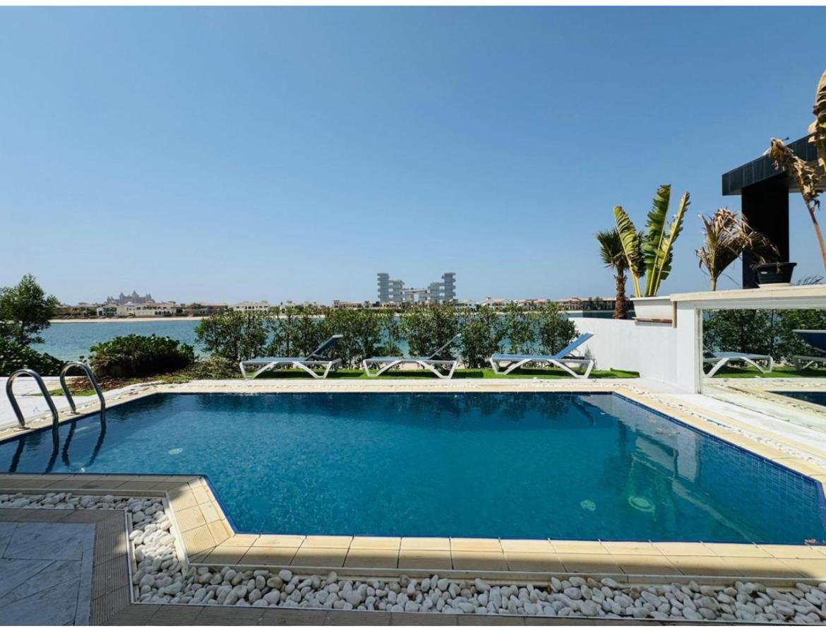 Villa Palm *