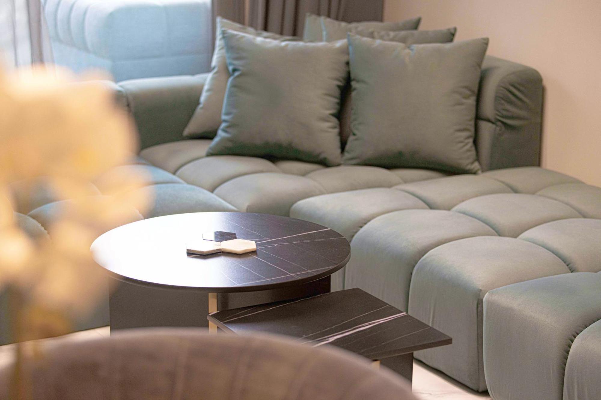 Apartment Upscale 2br In Lively Building Dubai