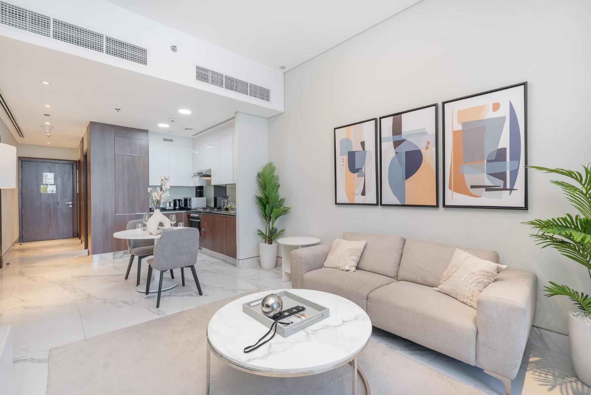 Extravagant 1 Bedroom In J One Business Bay Apartment *