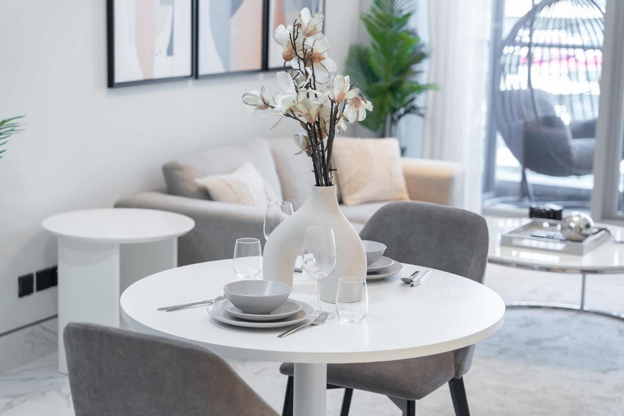 Extravagant 1 Bedroom In J One Business Bay Apartment