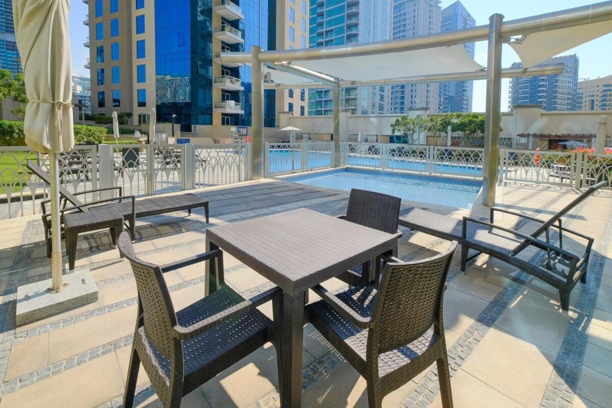 Apartment Stylish 1-bedroom Perfect For 4 In Jbr Marina