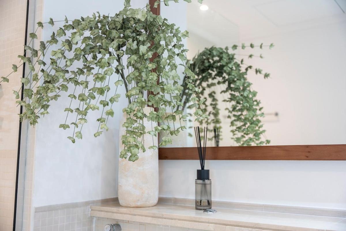 Stylish 1-bedroom Perfect For 4 In Jbr Marina Apartment *