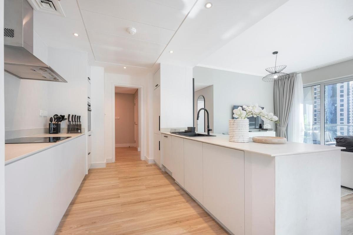 Apartment Stylish 1-bedroom Perfect For 4 In Jbr Marina Dubai