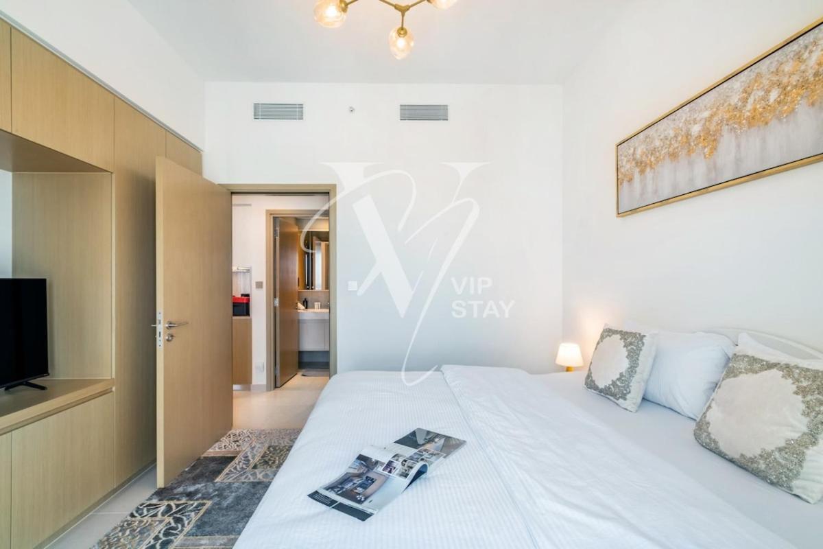 Burj Royale-modern 1bdr With Balcony In Downtown Dubai