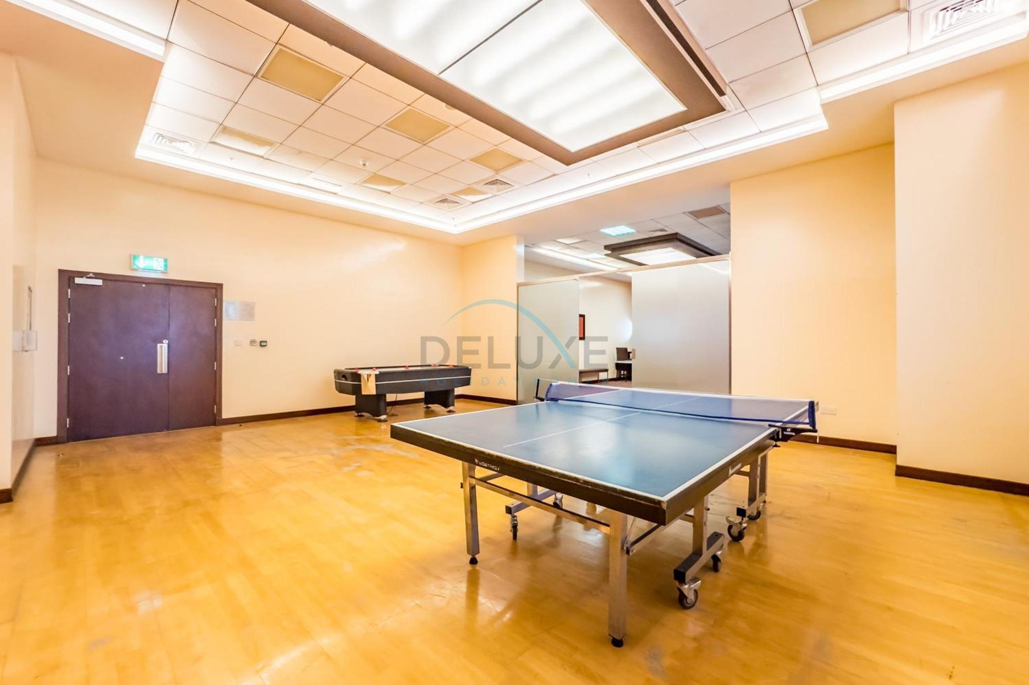 Remodeled 1br With Sky Apartment *