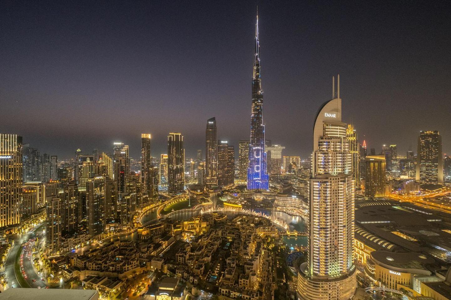 Apartment Luxury At The Top- Iconic Burj Views-dubai Mall Access 2br By Maxx Value Homes Dubai