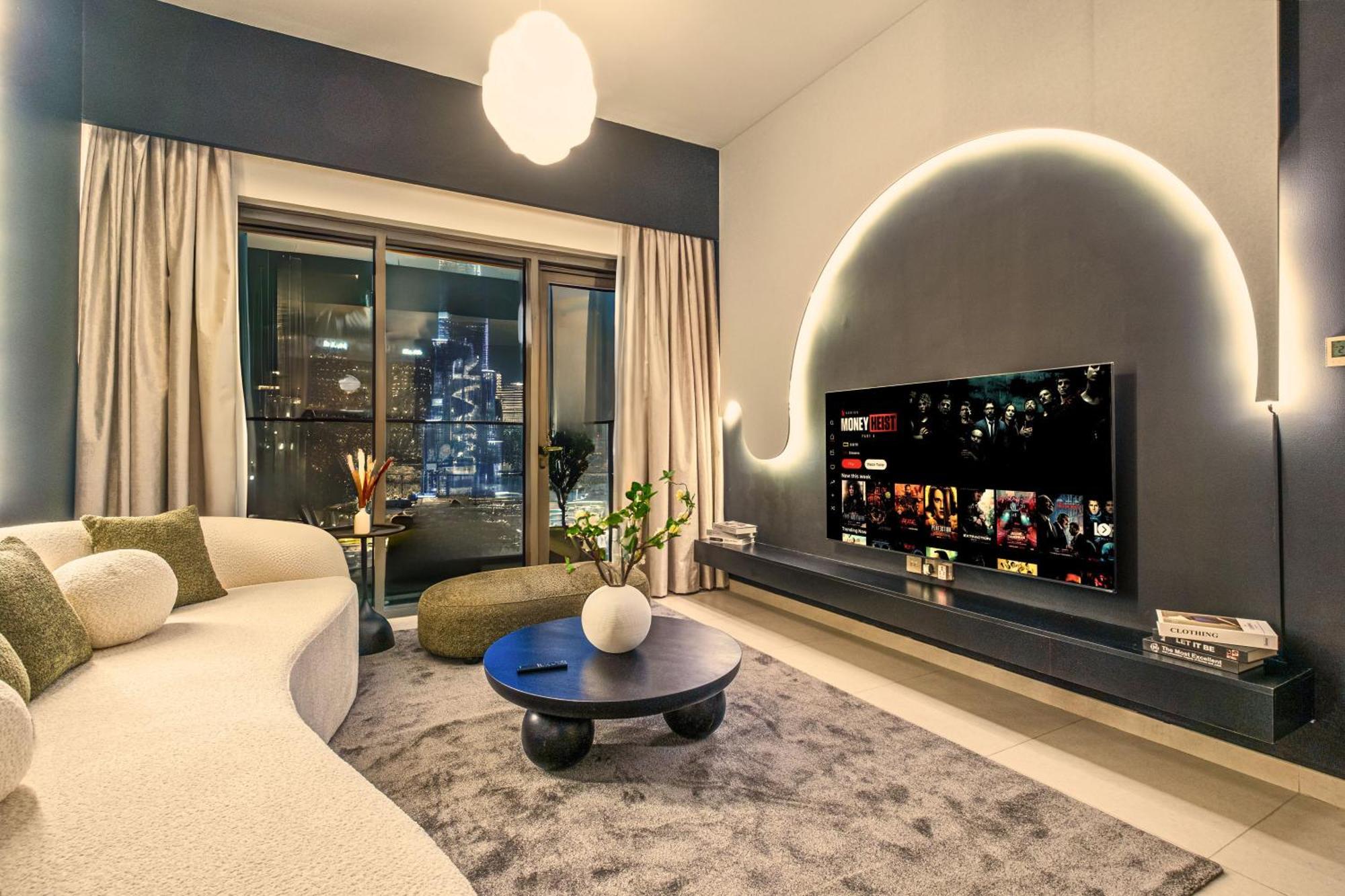 Apartment Luxury At The Top- Iconic Burj Views-dubai Mall Access 2br By Maxx Value Homes Dubai