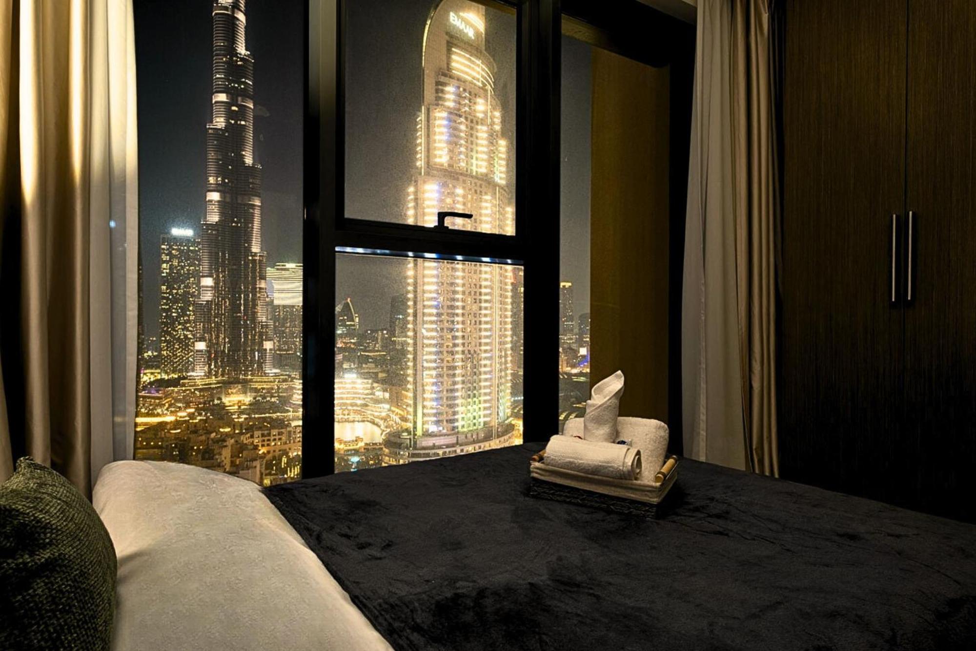 Luxury At The Top- Iconic Burj Views-dubai Mall Access 2br By Maxx Value Homes Apartment Dubai