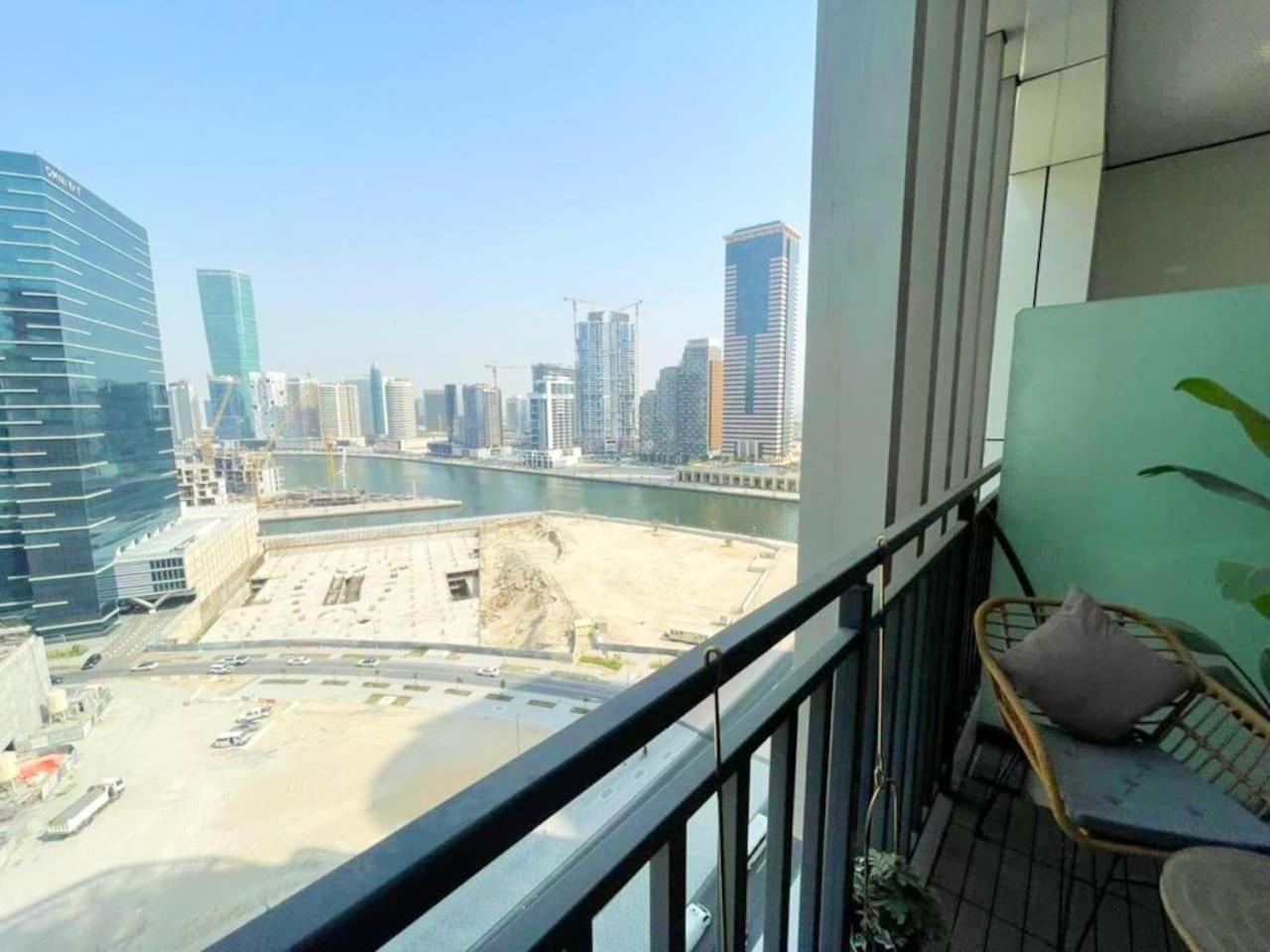 Zada Tower 1br With Business Bay Canal Part View By Vibel * Dubai