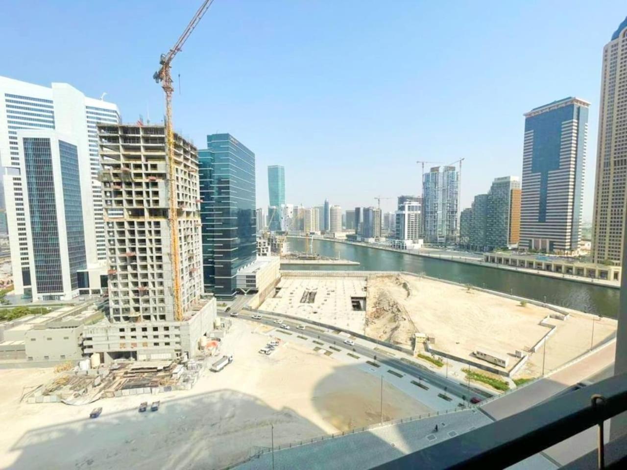 Zada Tower 1br With Business Bay Canal Part View By Vibel Apartment