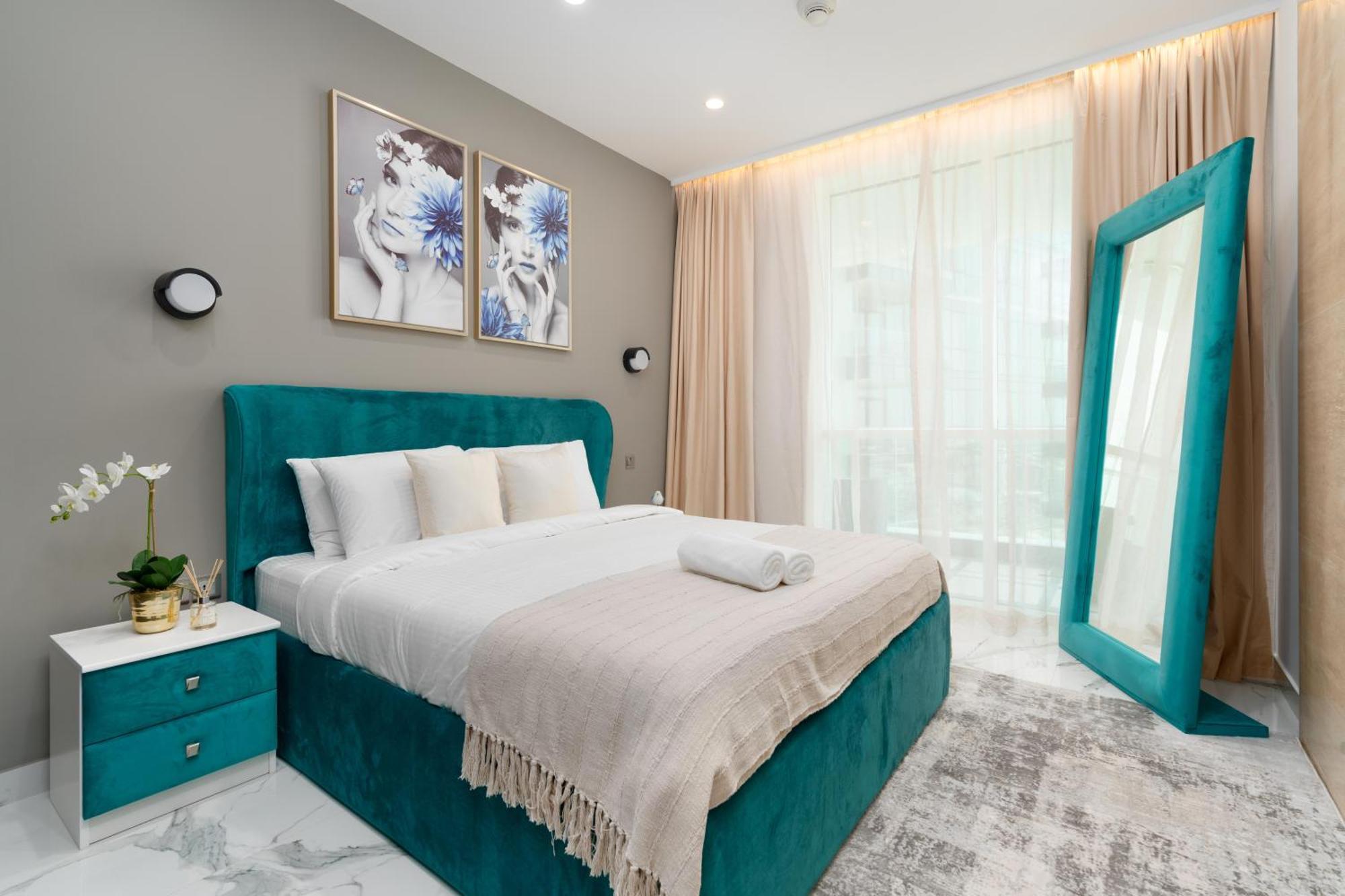 Apartment Al Bateen Residences - Ultimate Luxurious Three Bedroom Maid's Dubai
