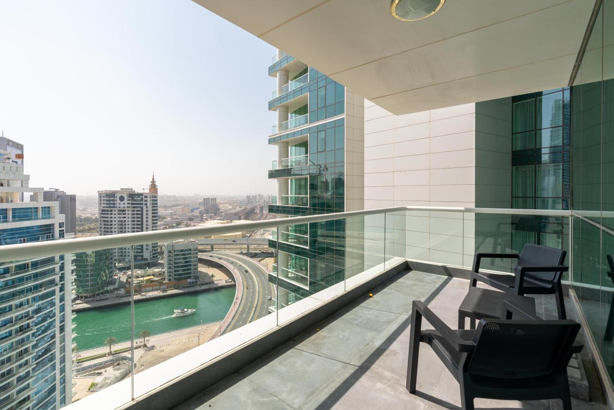 Apartment Al Bateen Residences - Ultimate Luxurious Three Bedroom Maid's Dubai