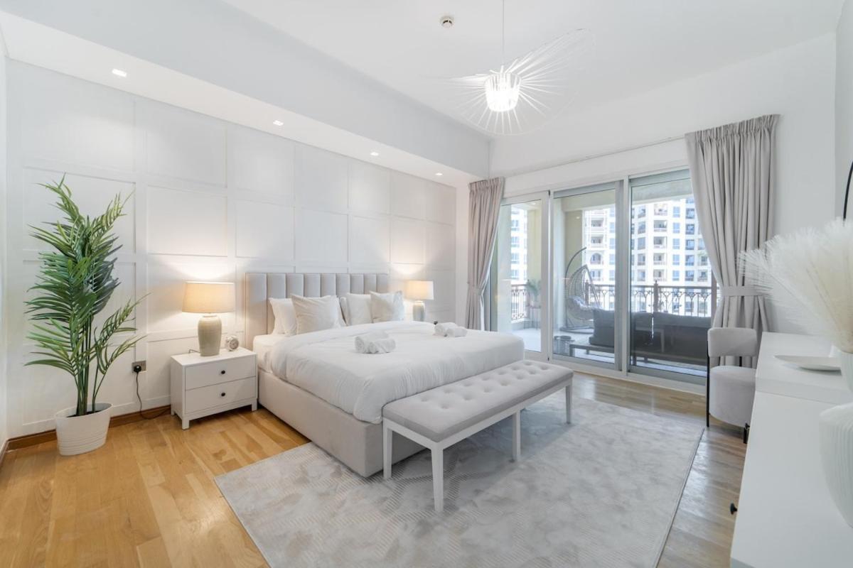 Stylish Relaxing 3-bedroom Perfect For Family In Palm Jumeirah