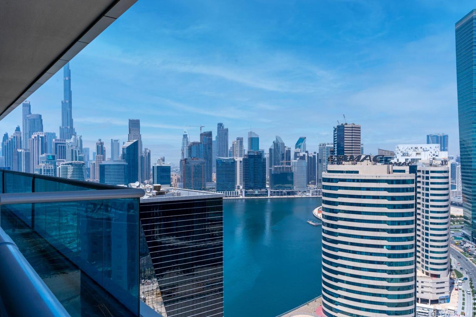 Modern Furnishing I Centre I Super Speed Wifi * Dubai