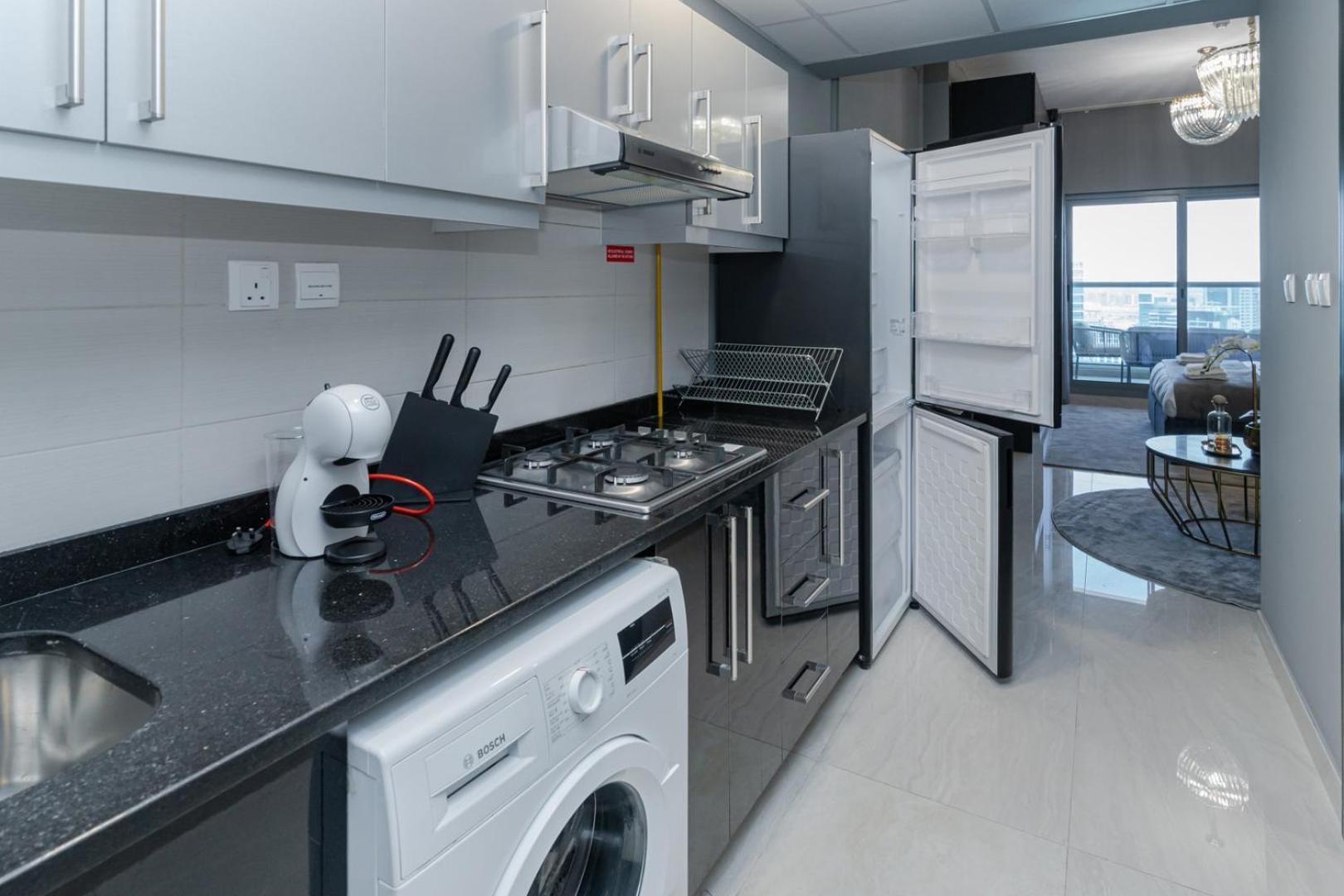 Apartment Modern Furnishing I Centre I Super Speed Wifi Dubai