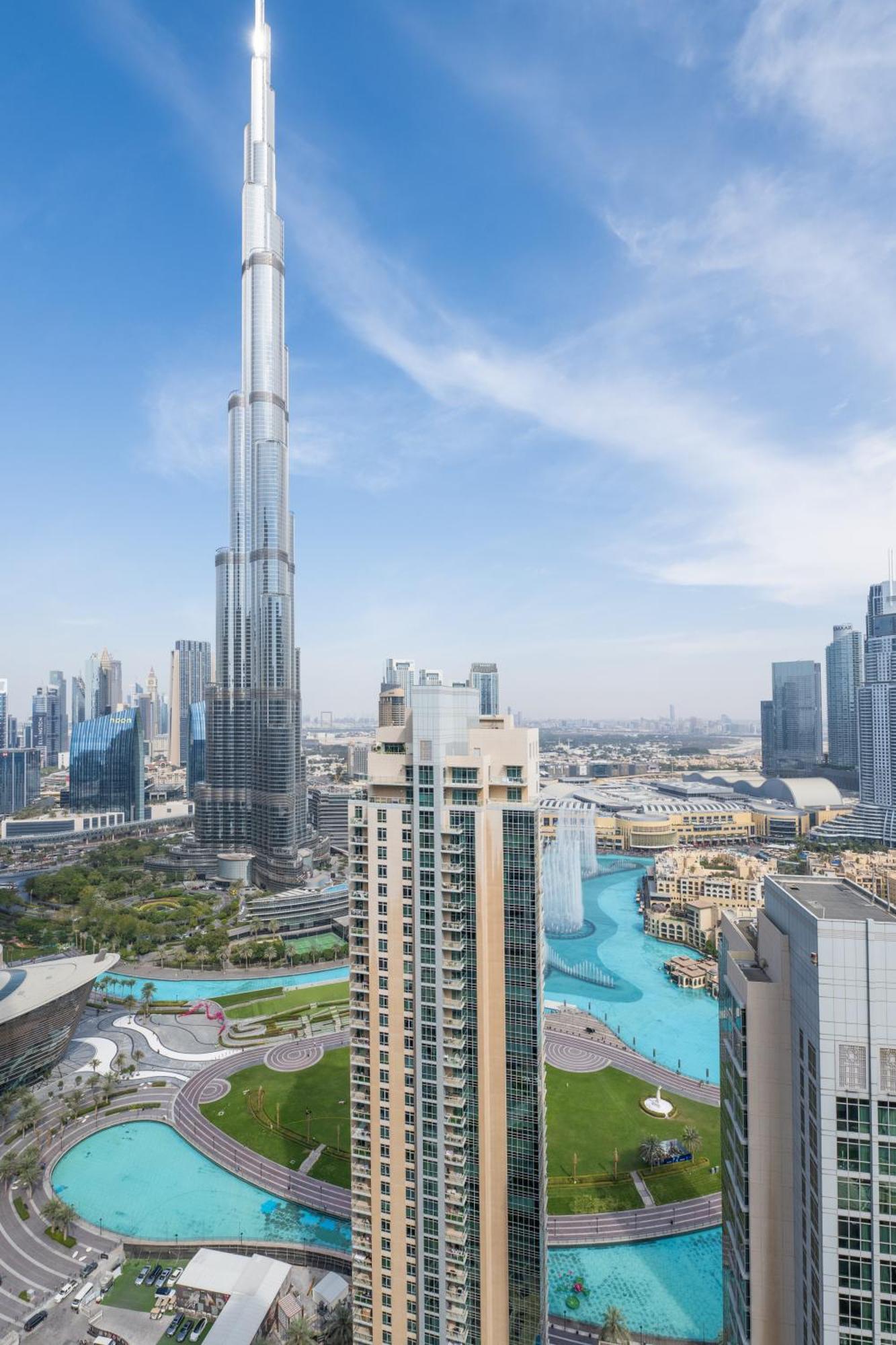 Luxury 4br With Hermes Touch & Burj Khalifa View Apartment Dubai