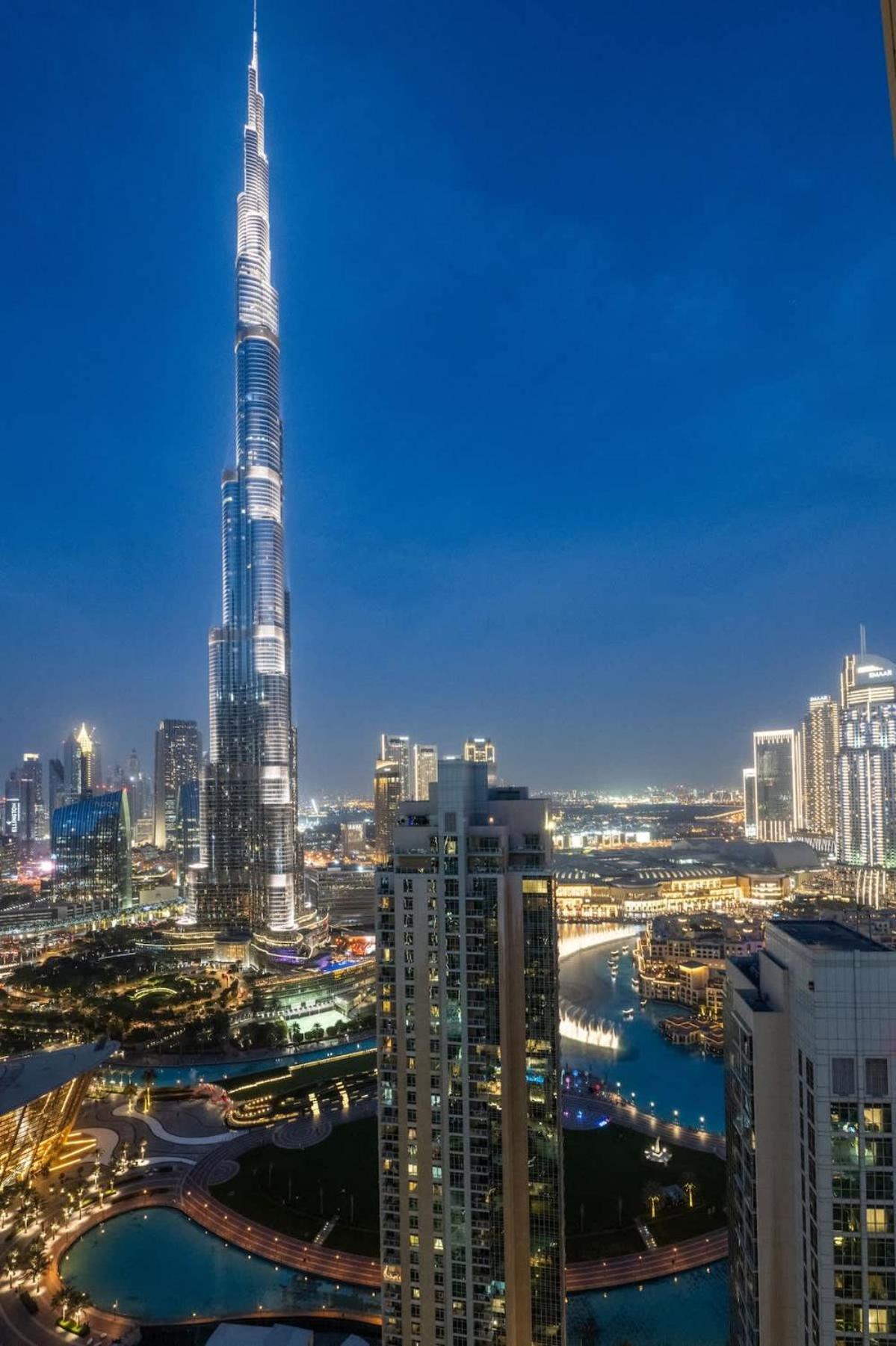 Luxury 4br With Hermes Touch & Burj Khalifa View Apartment
