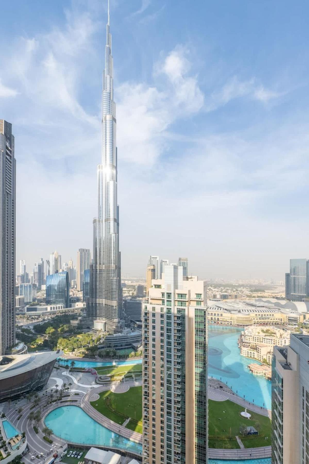 Luxury 4br With Hermes Touch & Burj Khalifa View Dubai