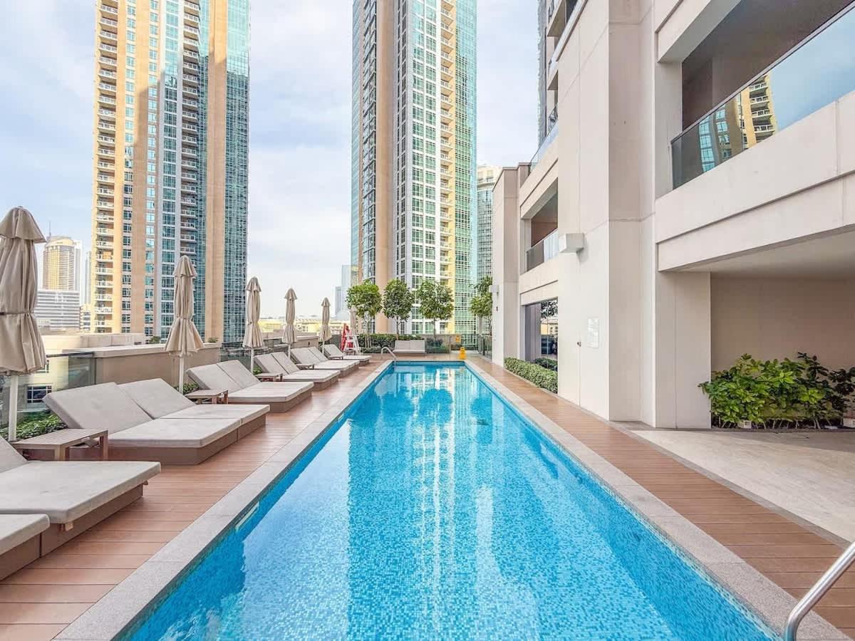 Luxury 4br With Hermes Touch & Burj Khalifa View Apartment Dubai
