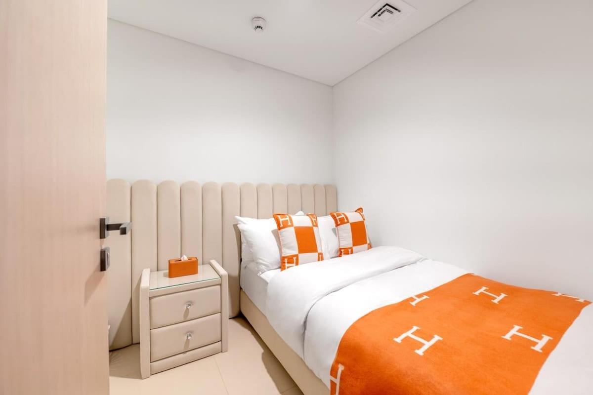 Apartment Luxury 4br With Hermes Touch & Burj Khalifa View *