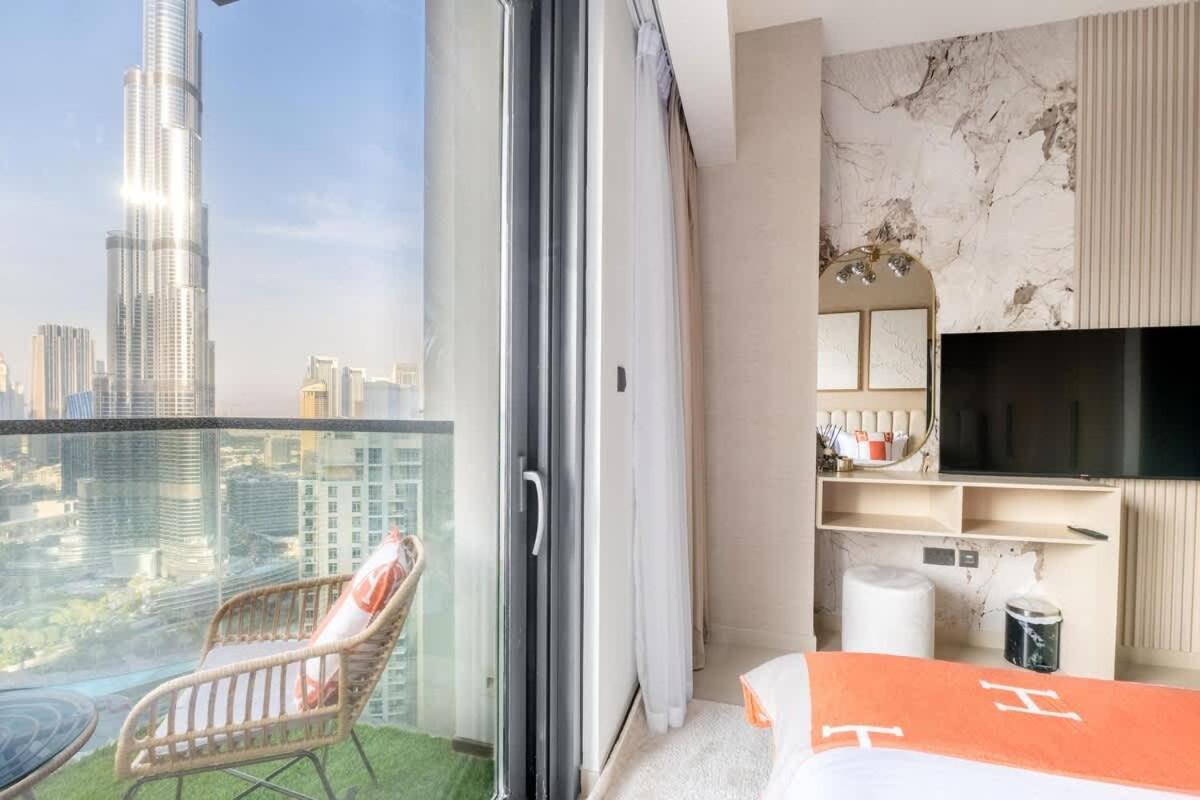 Luxury 4br With Hermes Touch & Burj Khalifa View * Dubai