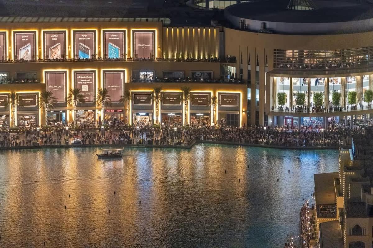 Luxury 4br With Hermes Touch & Burj Khalifa View Apartment Dubai