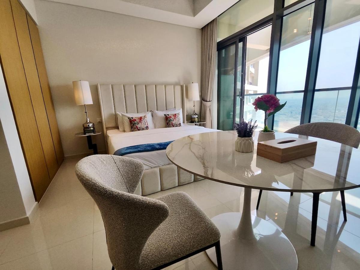 Aykon Panoramic Skyline View Apartment *