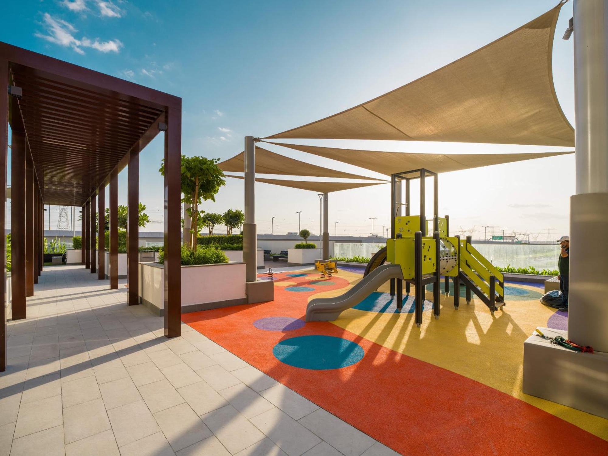 Easygo- Splendid In Al Meydan Living Dubai