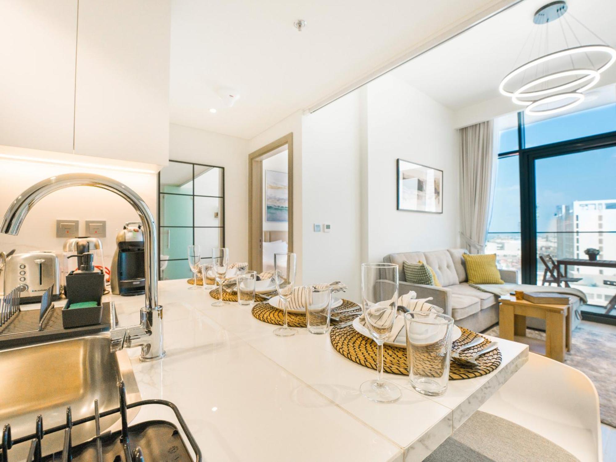 Easygo- Splendid In Al Meydan Living Apartment