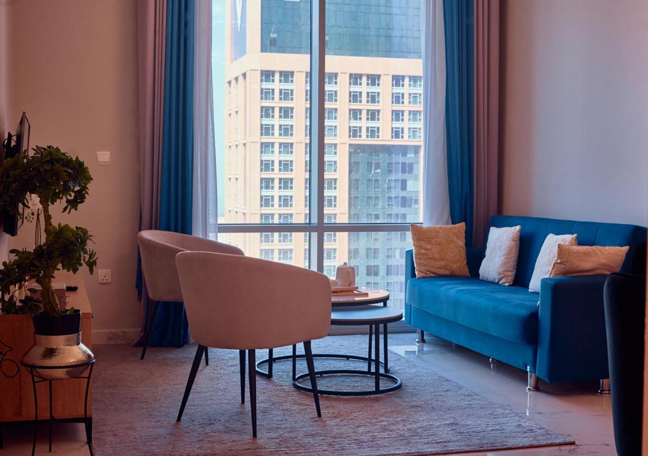 Spacious 1br In Habtoor With Canal Views & Close To Mall Apartment Dubai