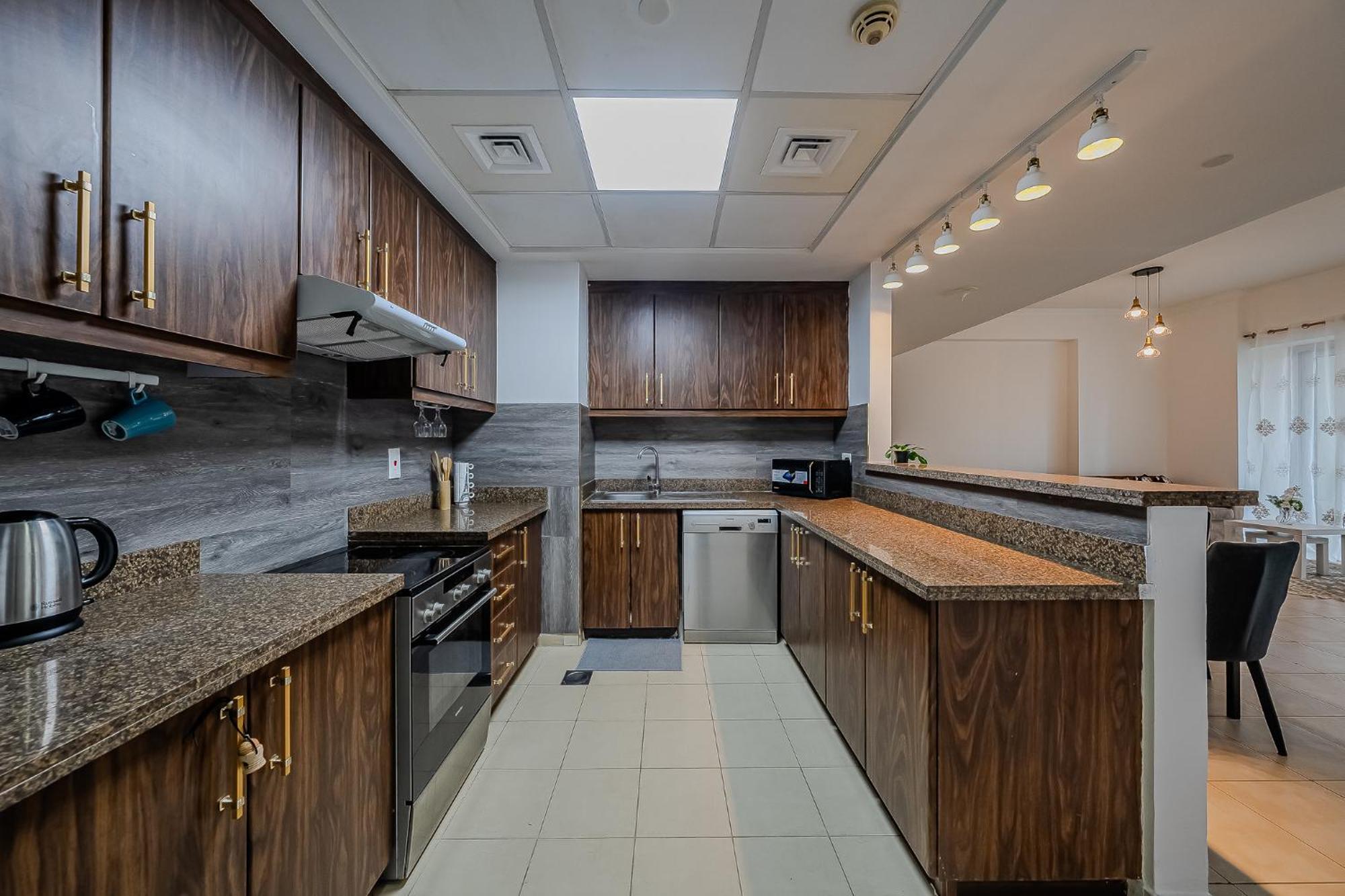Apartment Modern 1bdr In Business Bay *
