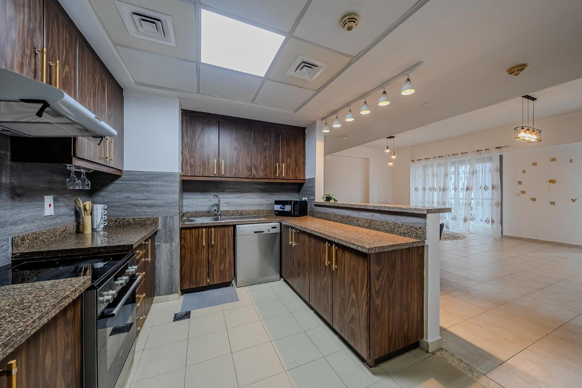 Apartment Modern 1bdr In Business Bay Dubai