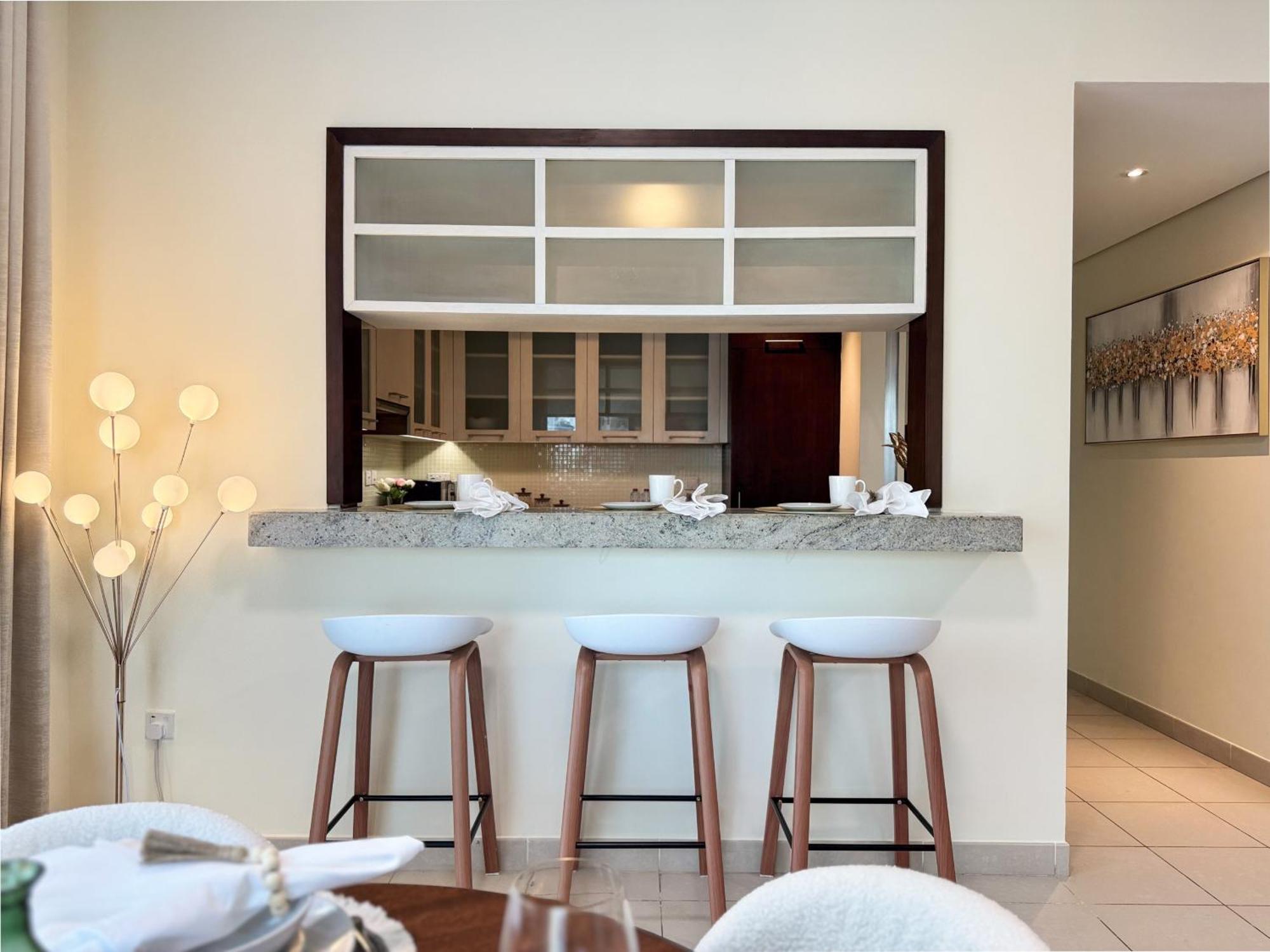 Apartment 1702 - Boulevard Centre T2, Dubai