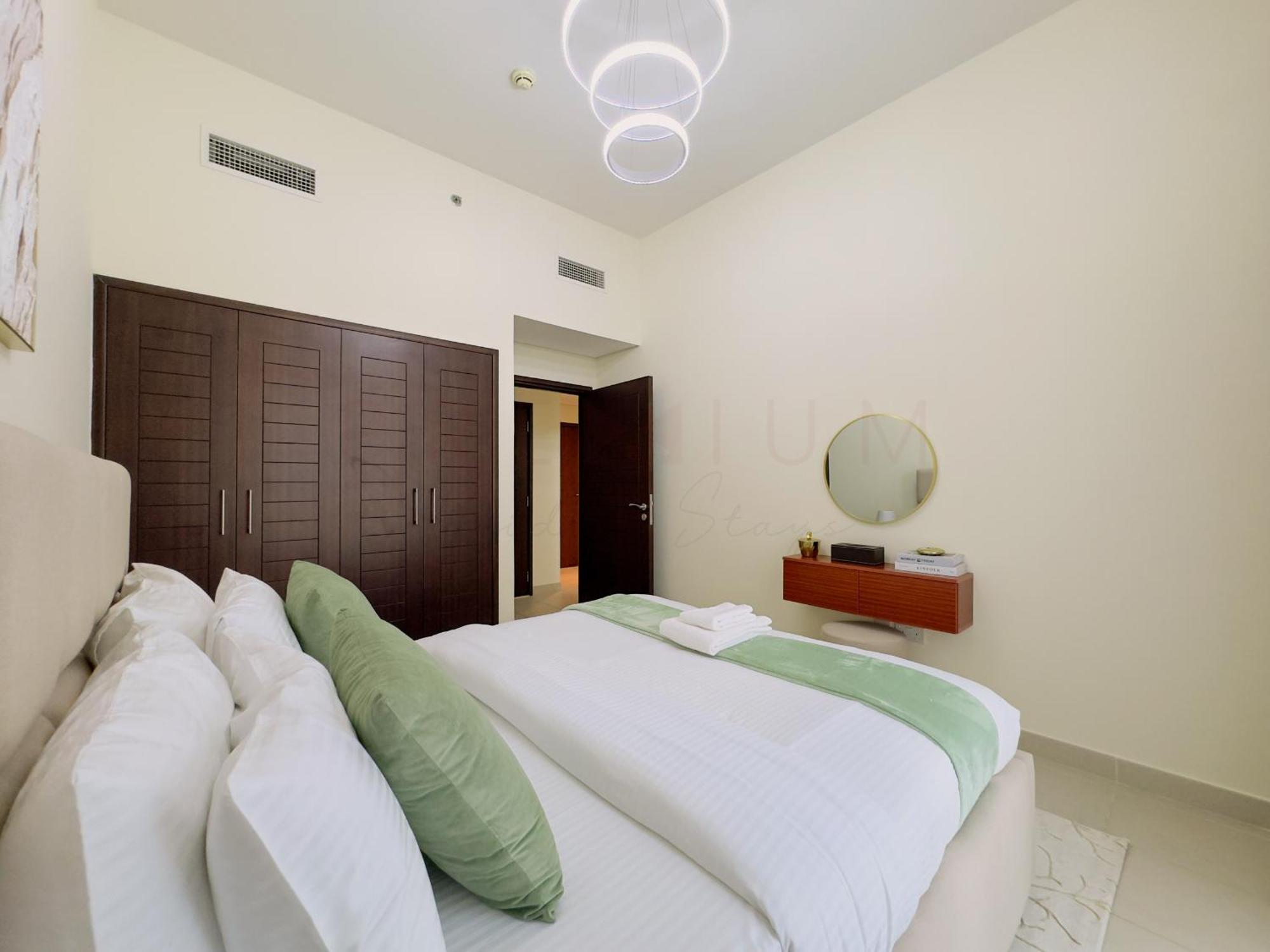 Apartment 1702 - Boulevard Centre T2, *