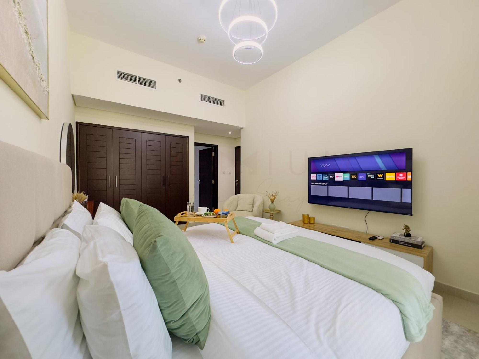 Apartment 1702 - Boulevard Centre T2, *